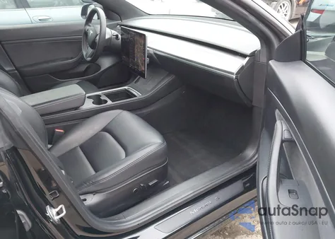 2021 Tesla Model 3 Standard Range Plus Rear-Wheel Drive from USA, damaged, VIN 5YJ3E1EA5MF938928